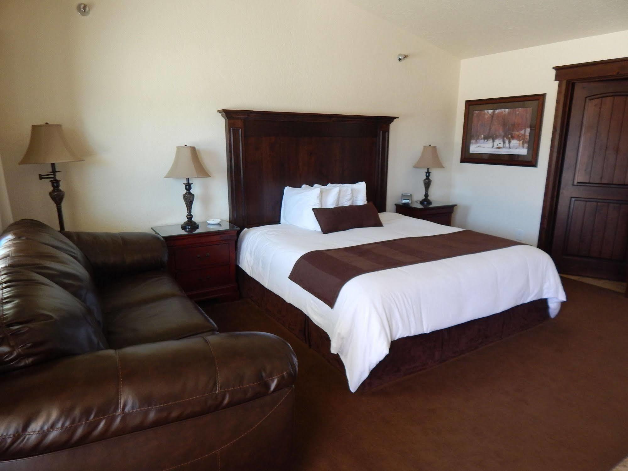 Winterton Suites Williston Exteriör bild